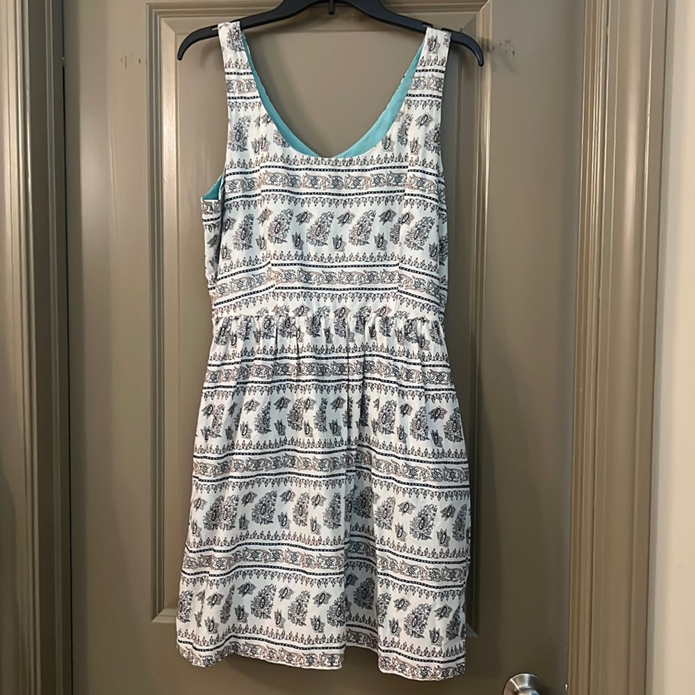 Cute lined dress with pockets